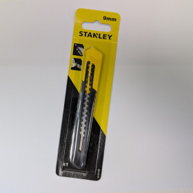 Ніж Stanley SM 9 мм (0-10-150)